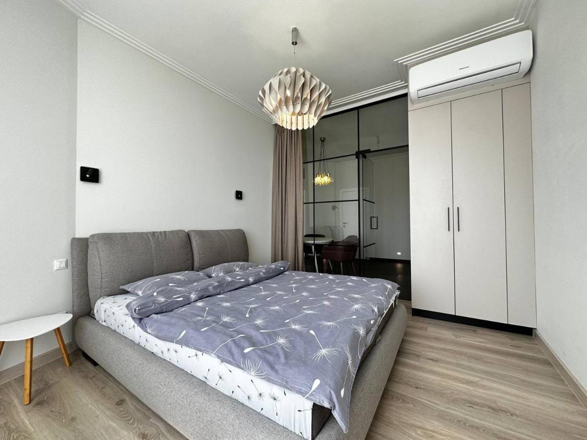Sea Symphony 3-Bedrooms Lux Apartment Odessa Exteriör bild